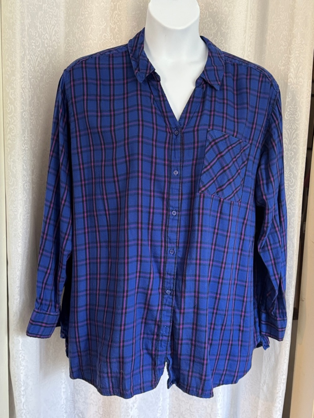 EVRI Men's Blue Plaid Button-Down Shirt